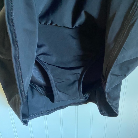 Lands' End Black Swim Skort Tummy Control Chlorine Resistant UPF Size 6 $80 New - Picture 5 of 7